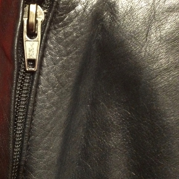 🔥PRICE DROP🔥 VINTAGE DANIER LEATHER PANTS - Picture 4 of 6